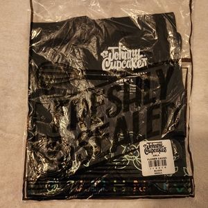 SALE! Johnny Cupcakes Woman's Small Flower Cakes Tee